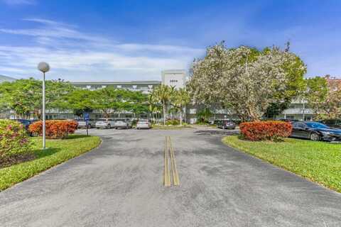 2804 Victoria Way, Coconut Creek, FL 33066