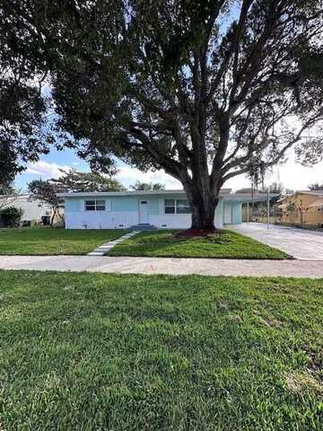 1775 18 Avenue N, Lake Worth, FL 33460