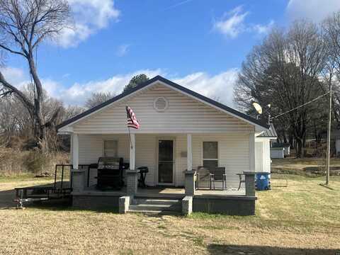 690 Elm, Martin, TN 38237