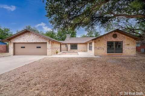 2807 Oak Forest Dr, San Angelo, TX 76904