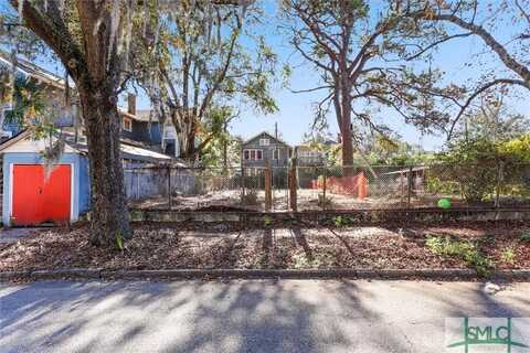 311 E 39th Street, Savannah, GA 31401