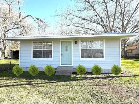 615 South Mary Street, Shiner, TX 77984