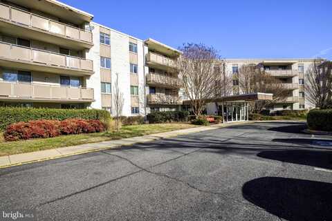 7501 DEMOCRACY BOULEVARD, BETHESDA, MD 20817