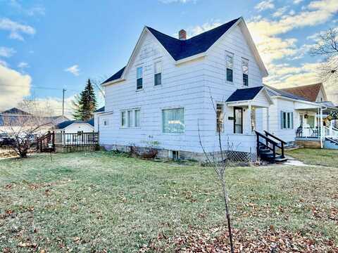 703 S 14th, Escanaba, MI 49829