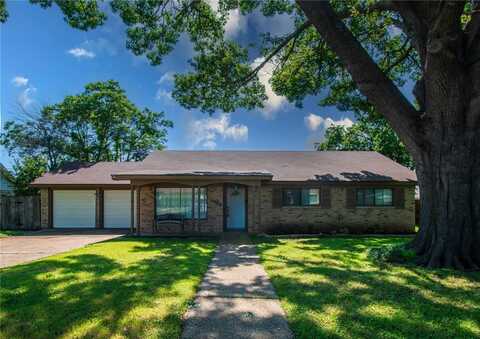 5000 Lakemoor Drive, Waco, TX 76710