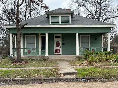 621 Chambers Street, Marlin, TX 76661