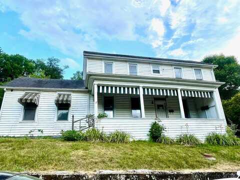 63 High Street, Cameron, WV 26033