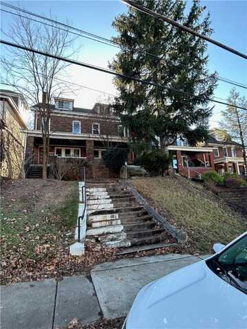 5620 Darlington Rd, Squirrel Hill, PA 15217