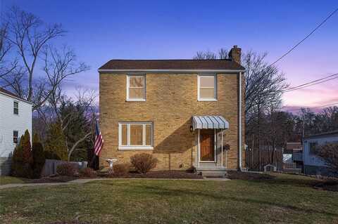 8260 Remington Dr, McCandless, PA 15237