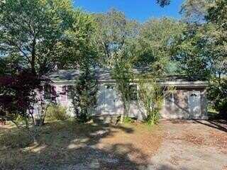 10 Lake Road E, West Yarmouth, MA 02673