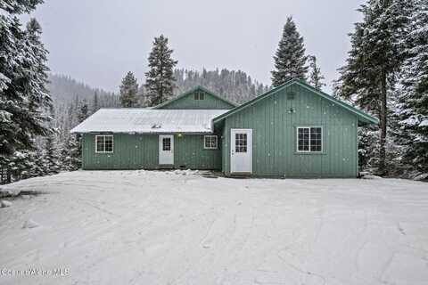 842 Eastriver Spur, Priest River, ID 83856