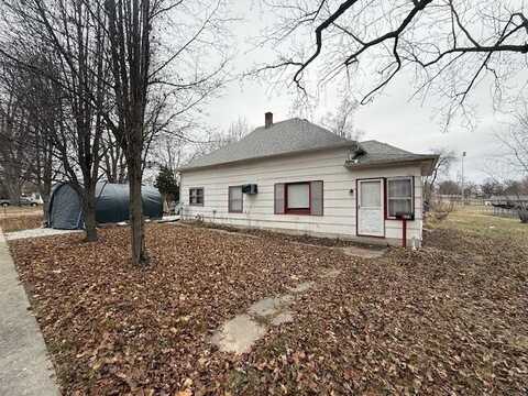 604 Hurt ST, Slater, MO 65349