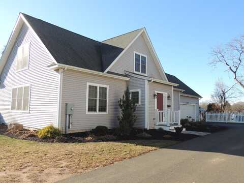 10 Cedar Street, Branford, CT 06405