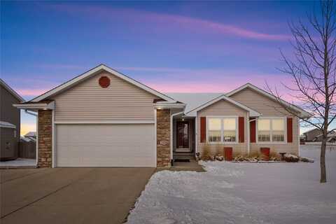 100 Tailfeather Drive NW, Bondurant, IA 50035