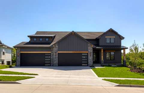 4083 NW 175th Street, Clive, IA 50325