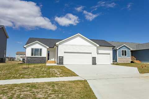 1065 Gray Avenue, Waukee, IA 50263