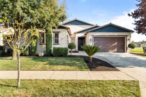 3331 Kaweah Avenue, Clovis, CA 93619