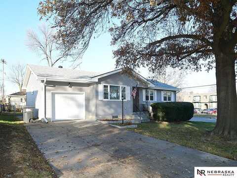 3504 S 51st Avenue, Omaha, NE 68106