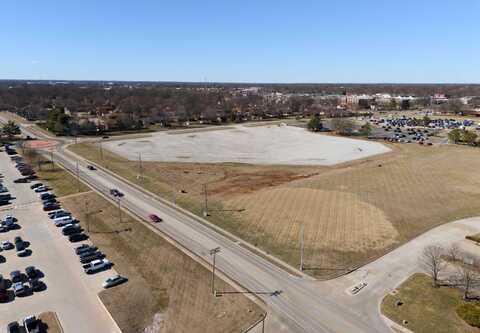 000 NE Corner Walnut Lawn & Maryland, Springfield, MO 65804
