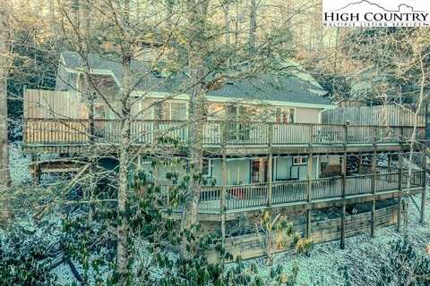 1300 Laurel Lane, Blowing Rock, NC 28605