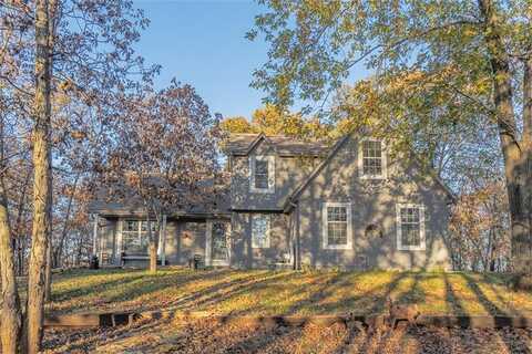 18050 Kreider Road, Linwood, KS 66052