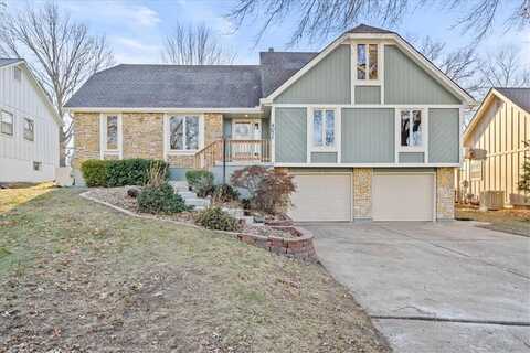 4071 SW Camelot Drive, Lees Summit, MO 64082