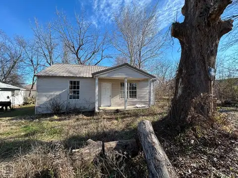 204 N McKinley Avenue, Corning, AR 72422