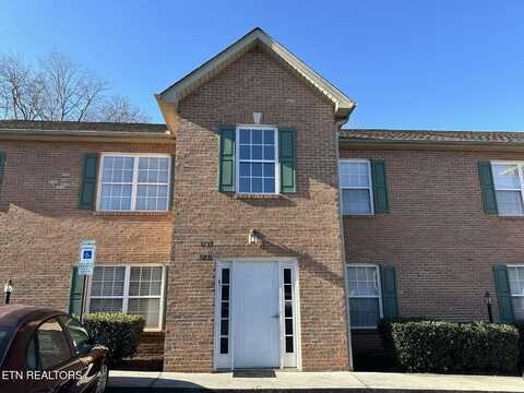 1633 Maple View Way, Knoxville, TN 37918