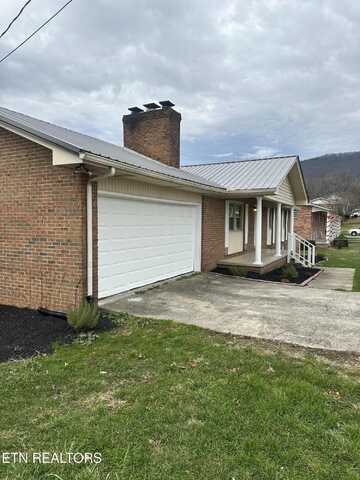 119 Colonial, La Follette, TN 37766