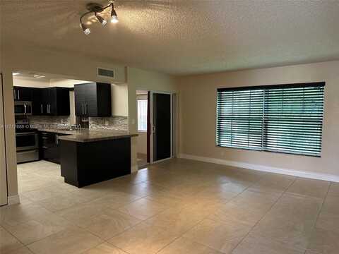 4240 NW 21st St, Lauderhill, FL 33313