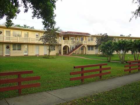 20327 NE 2nd Ave, Miami Gardens, FL 33179