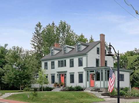 102 Main Street, Belgrade, ME 04917