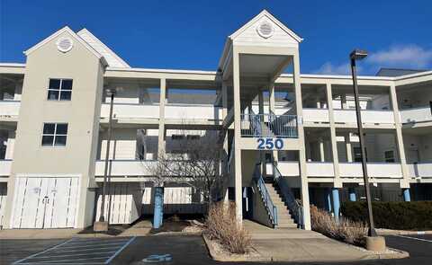250 Dune Road, Westhampton Beach, NY 11978