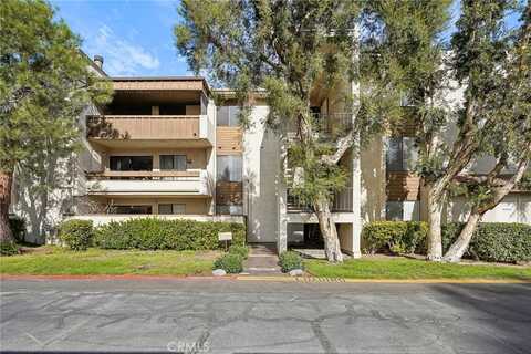 5800 Owensmouth Avenue, Woodland Hills, CA 91367