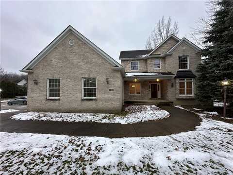 4165 Royalwood Road, North Royalton, OH 44133