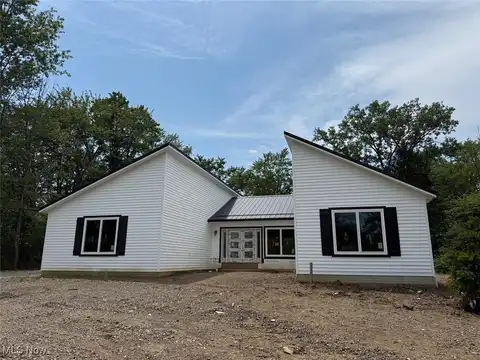 3940 Ellendale Road, Chagrin Falls, OH 44022