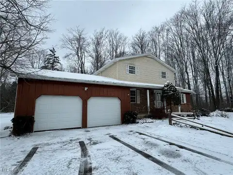 17014 Chardon Windsor Road, Huntsburg, OH 44046