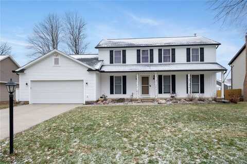 4000 Walnut Wood Way, Uniontown, OH 44685