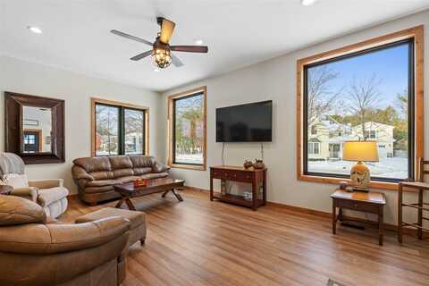 306 Antrim, Charlevoix, MI 49720