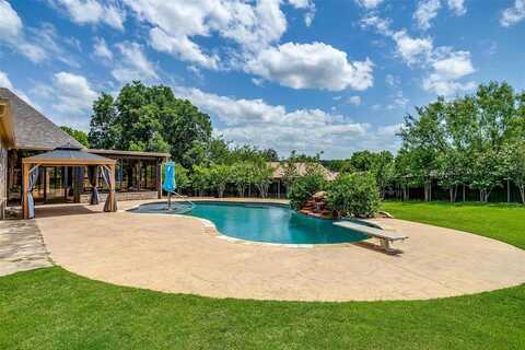 10048 Flight Plan Drive, Granbury, TX 76049