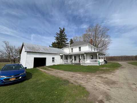 890 Farker Road, Chateaugay, NY 12920