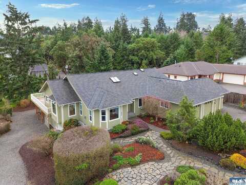 201 Brigadoon Blvd, Sequim, WA 98382