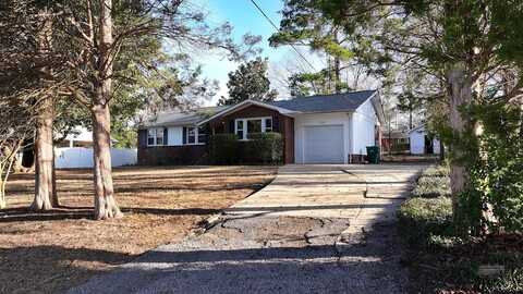 2361 Brookgreen Rd, Sumter, SC 29154