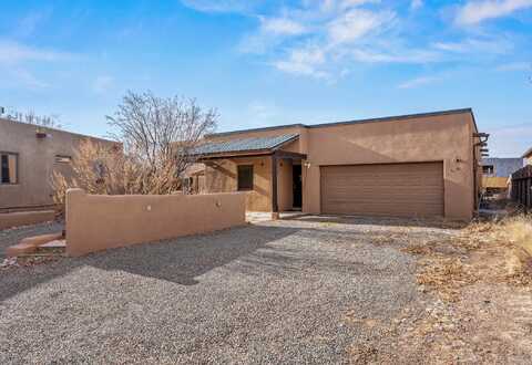 7616 Mesa Del Oro Lane, Santa Fe, NM 87507