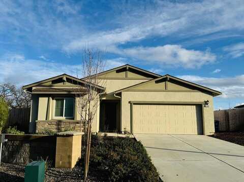 3880 Thea Drive, Redding, CA 96001