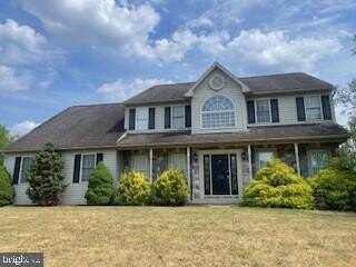 106 HIGHLAND COURT, DOUGLASSVILLE, PA 19518