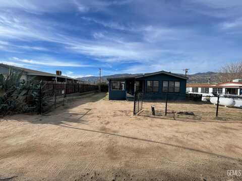 4217 Balboa Street, Lake Isabella, CA 93240