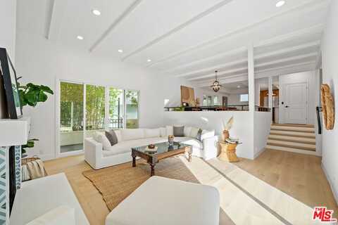 4148 Sunswept Dr, Studio City, CA 91604