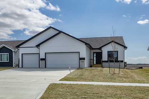 1060 Gray Avenue, Waukee, IA 50263