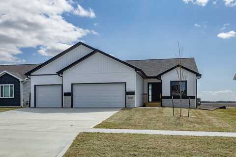 1060 Gray Avenue, Waukee, IA 50263